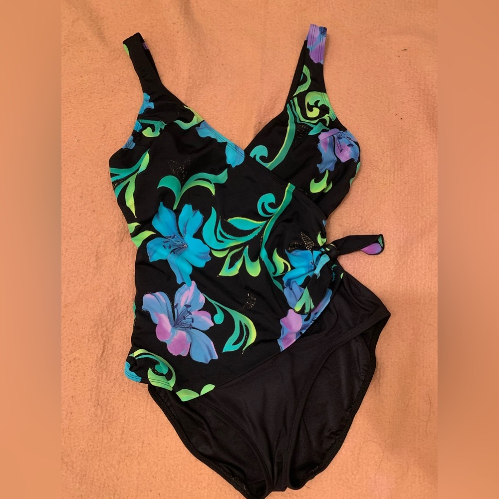 Vintage Longitude Swimsuit Floral Black One Pieces Size 16